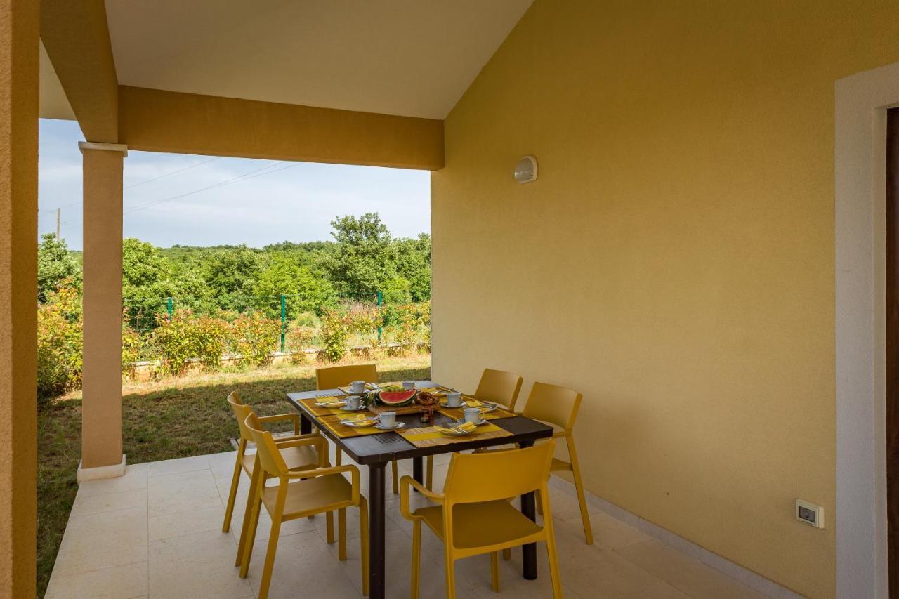 Villa Carneol Kaldanija ภายนอก รูปภาพ