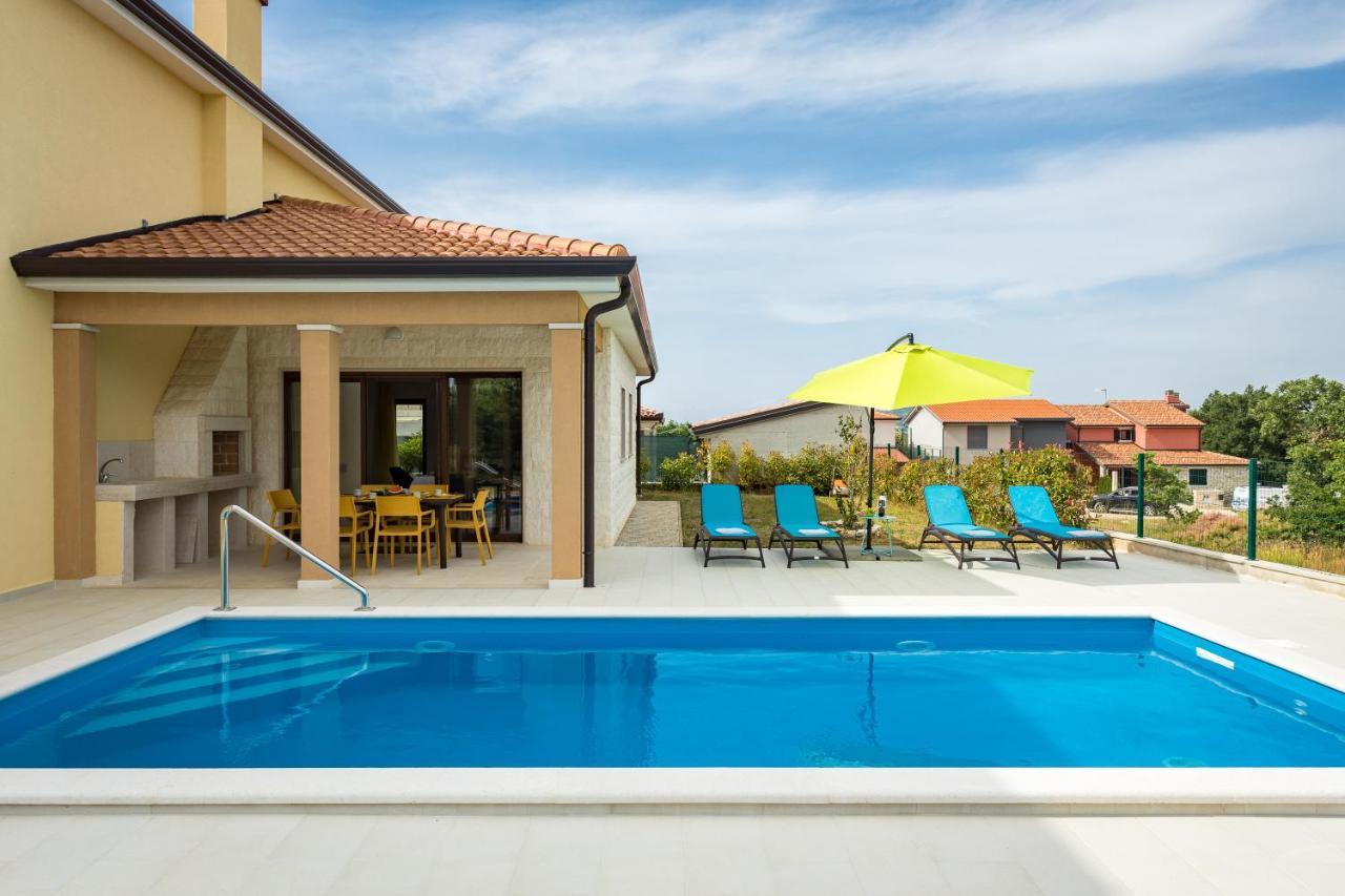 Villa Carneol Kaldanija ภายนอก รูปภาพ