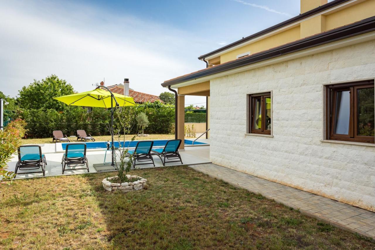 Villa Carneol Kaldanija ภายนอก รูปภาพ